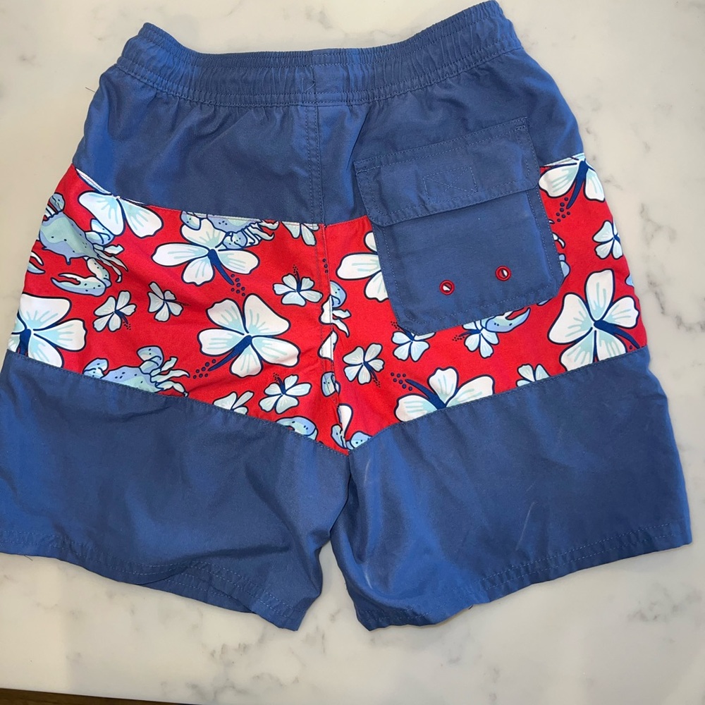 Boys vineyard, vines, swim trunks size s/p 8-10